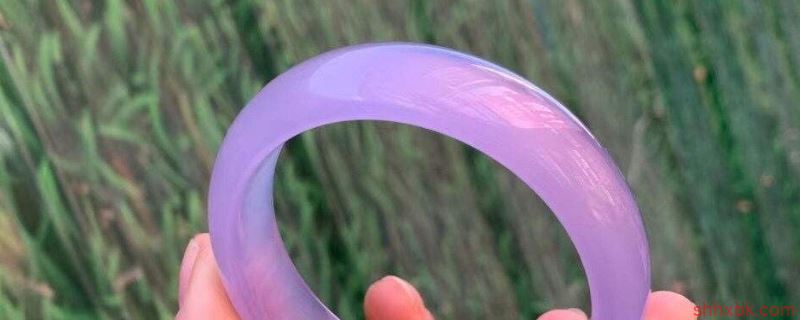 紫色的玉镯是什么玉
